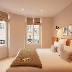 Hotel Tinah Paris, Champs Elysees, Paris