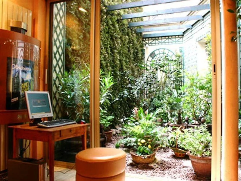 Waldorf Montparnasse Hotel Paris